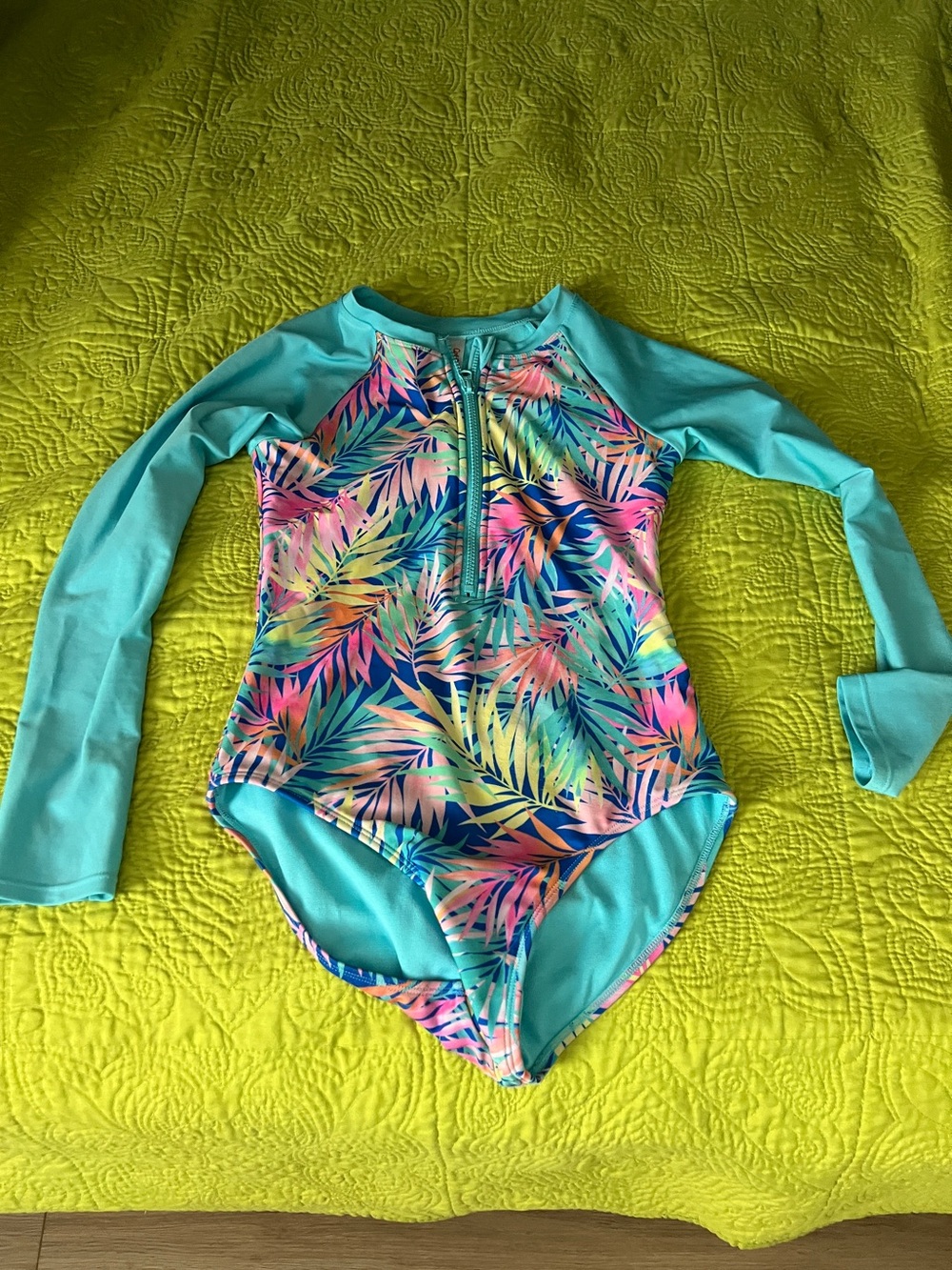 Cat and Jack Girls' Lined Long-Sleeve Tropical Print Swimsuit XL 14 UPF 50
